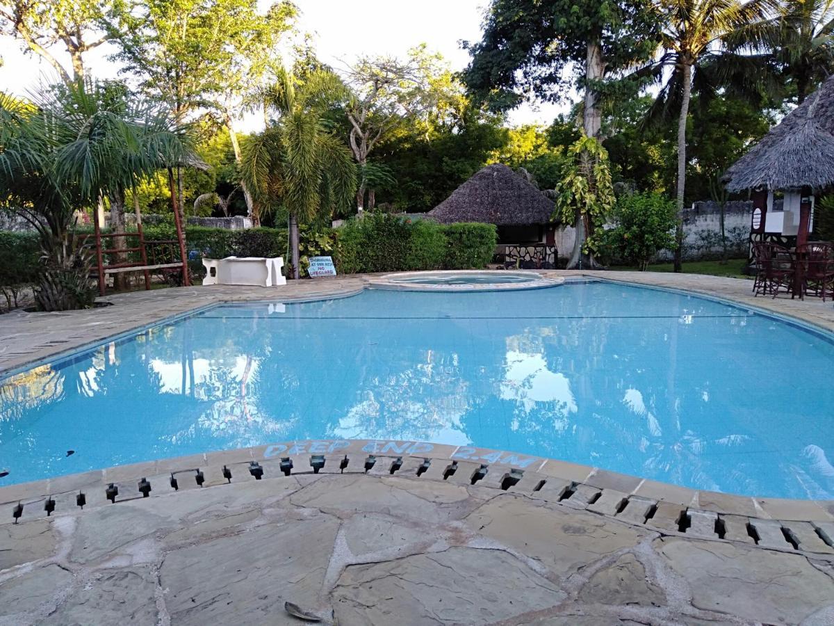 Oasis Diani Beach Villas Εξωτερικό φωτογραφία
