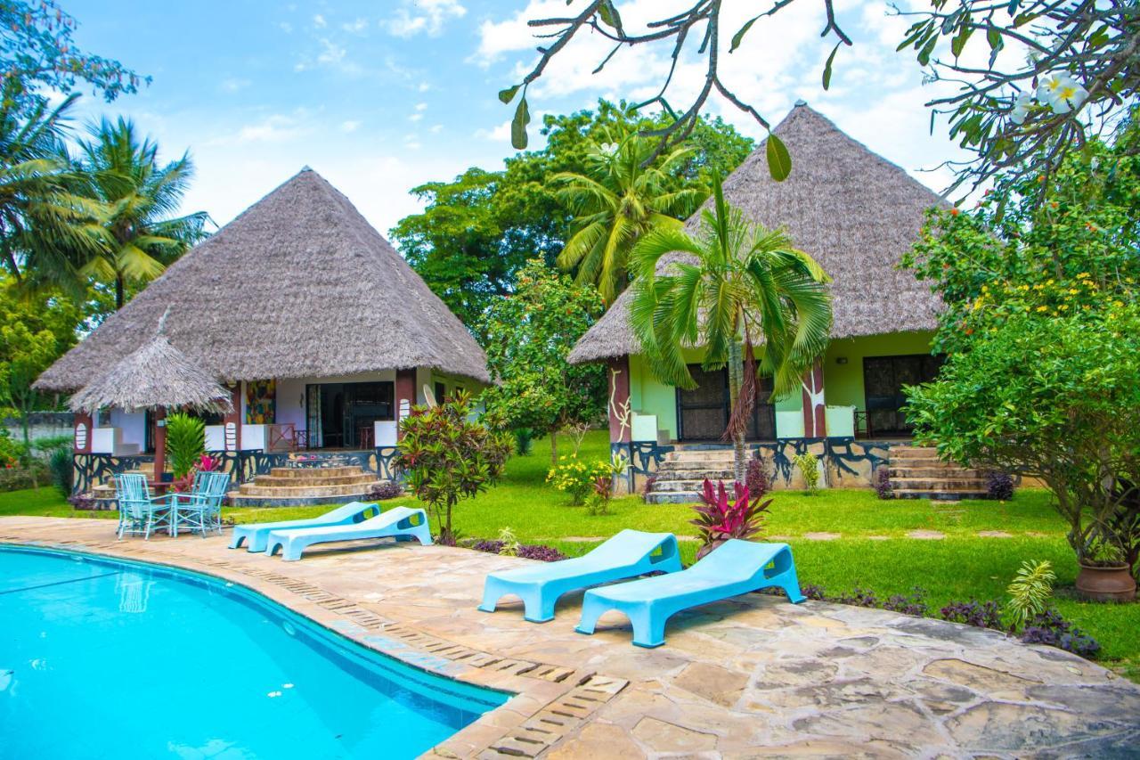 Oasis Diani Beach Villas Εξωτερικό φωτογραφία