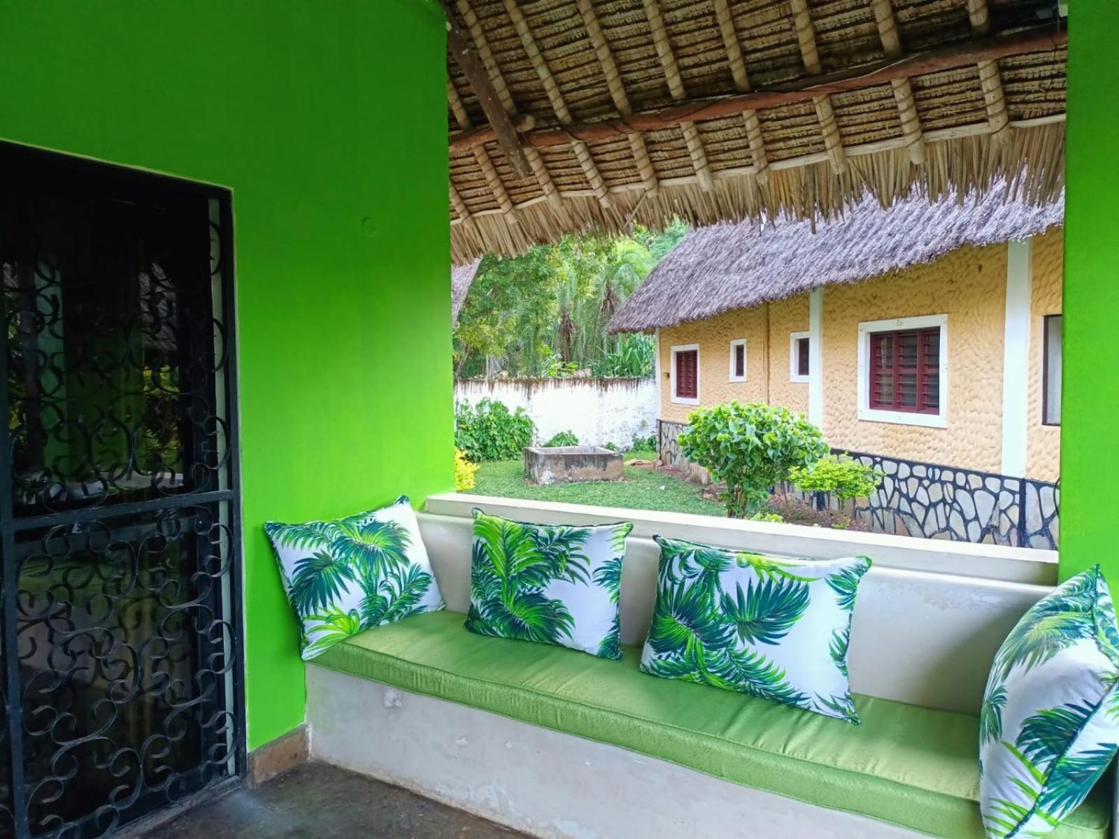 Oasis Diani Beach Villas Εξωτερικό φωτογραφία
